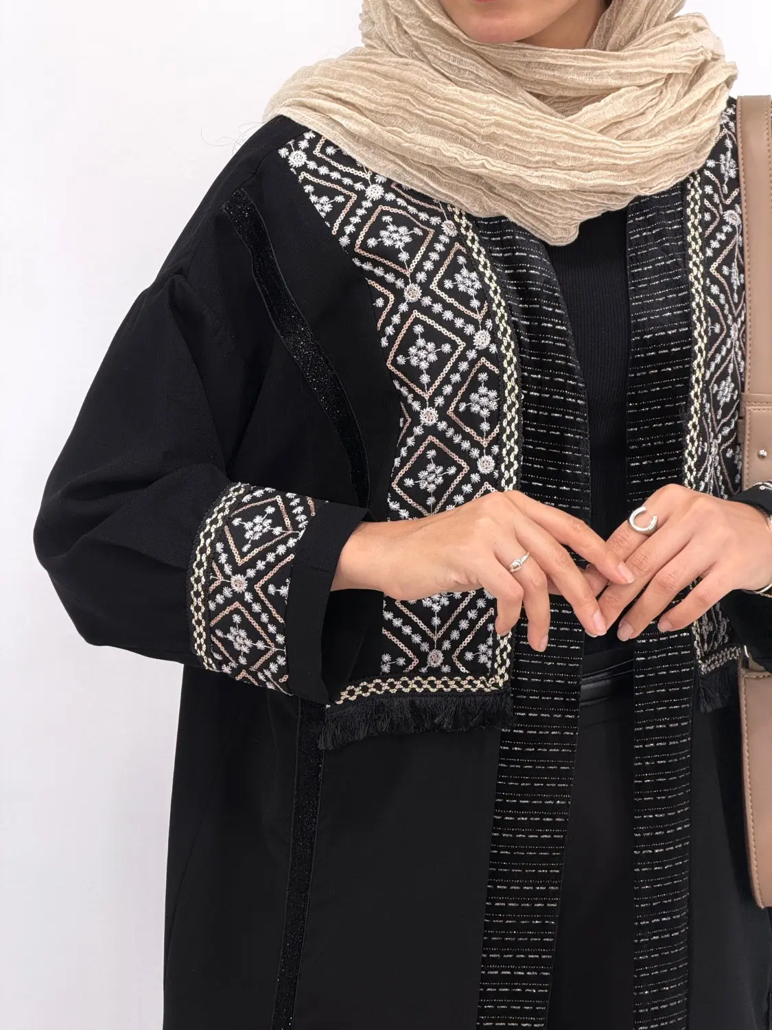 مانتو مجلسی سوزندوزی الیارا